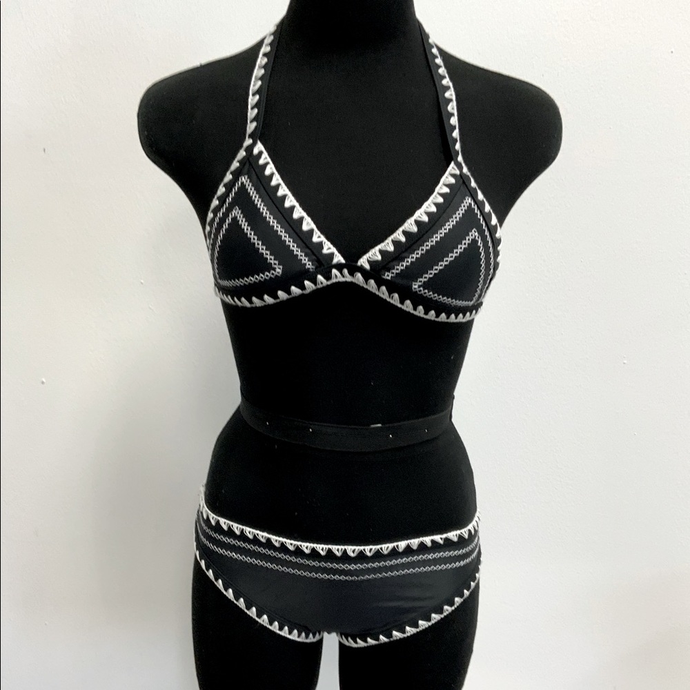 Crochet detail swim set - b&w